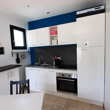 Maison Lumineuse Avec Jardin *